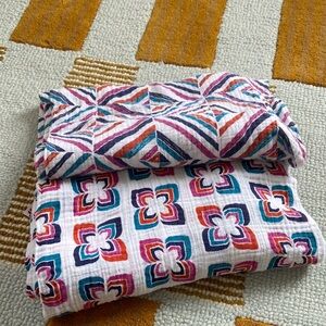 Bundle of two aden & Anais muslin swaddle blankets boho style